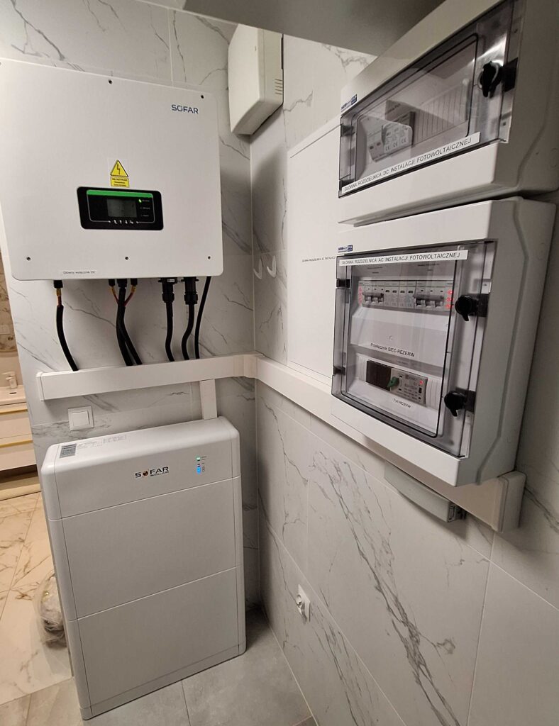 magazyn energii rozdzielnica falownik hybrydowy w domu